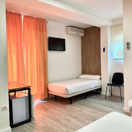 Hotel Victoria Centro Almunecar Luaran gambar